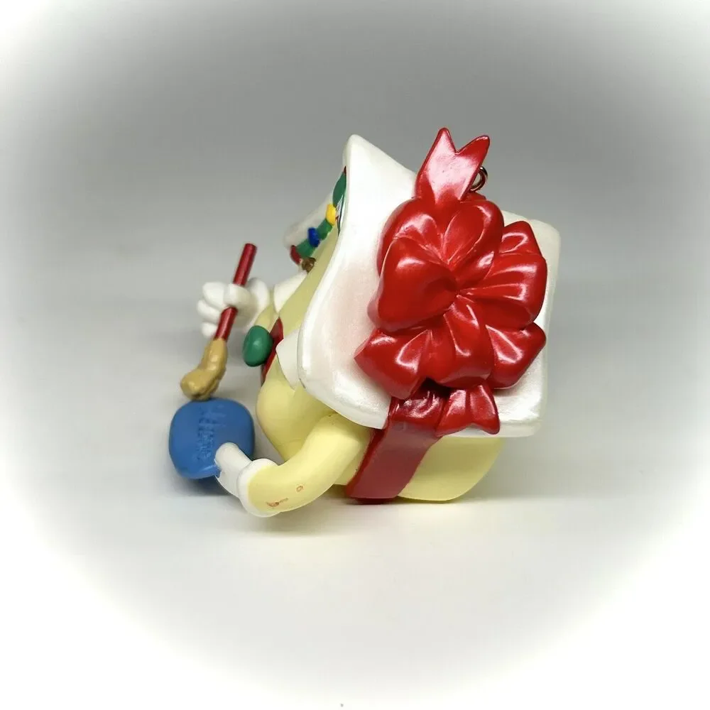 Hallmark Keepsake Christmas Ornament 1995 Happy New Home Cute House with a Bow
